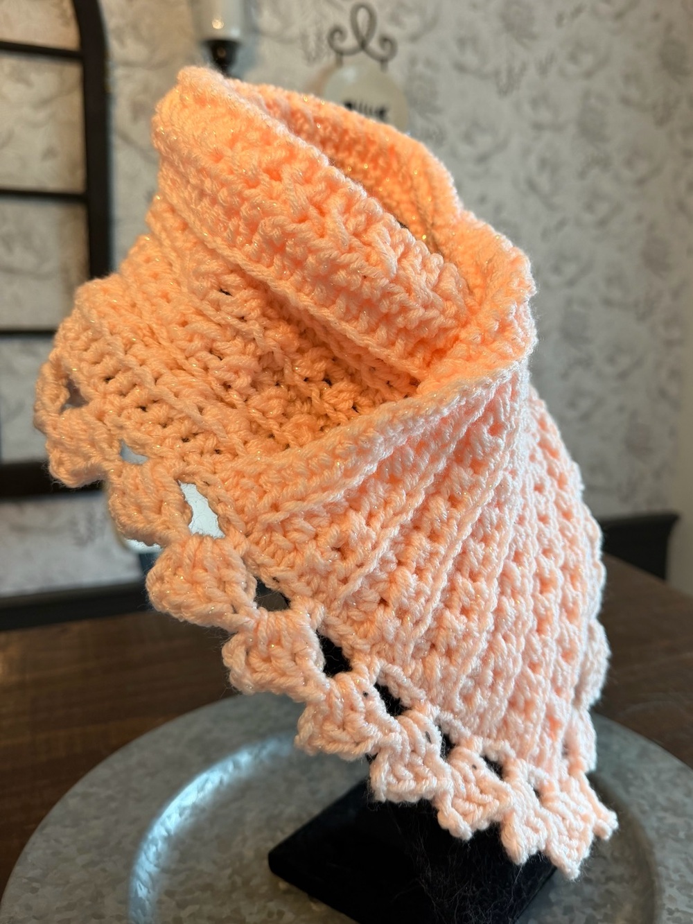 Women's Peach Crochet Cozy Cowl Neck Accessory NWOT - Picture 4 of 6